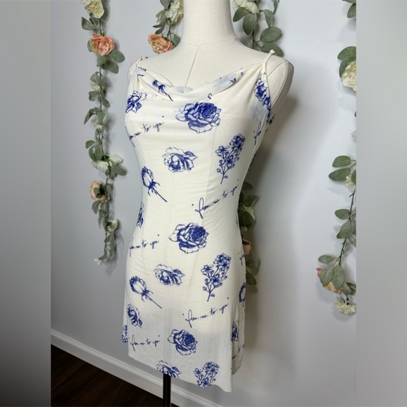 WeWoreWhat Floral Mini Dress - Picture 5 of 9